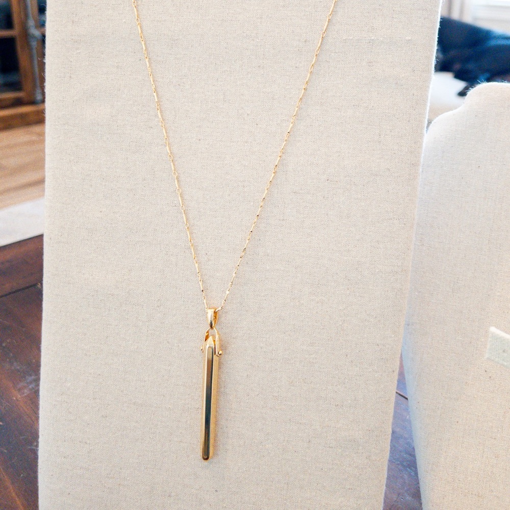 Stella & Dot Gold Rebel Pendant Necklace